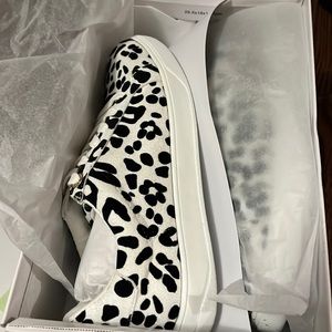 Brand new in BOX, white black sneaker w gold accents
